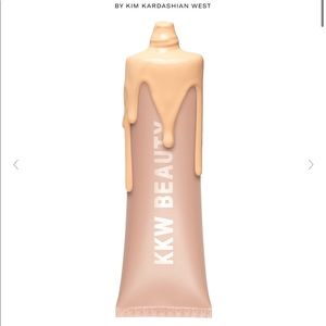 Kim kardashian west body foundation